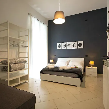 Le Corti Di נאפולי